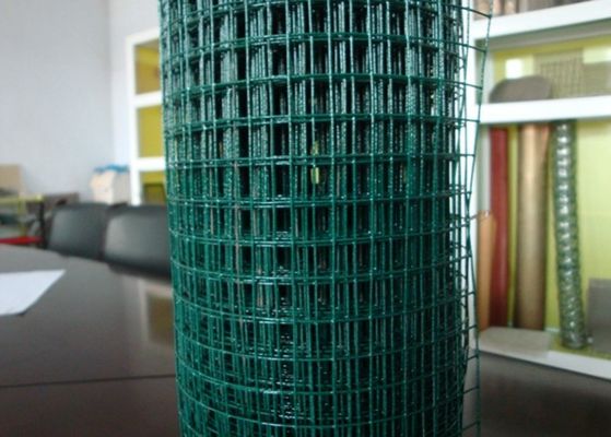 Çin PVC Kaplı Çelik Hasır Eskrim Panelleri Hayvan Kafesi 50X150 Boyut için Koyu Yeşil Tedarikçi